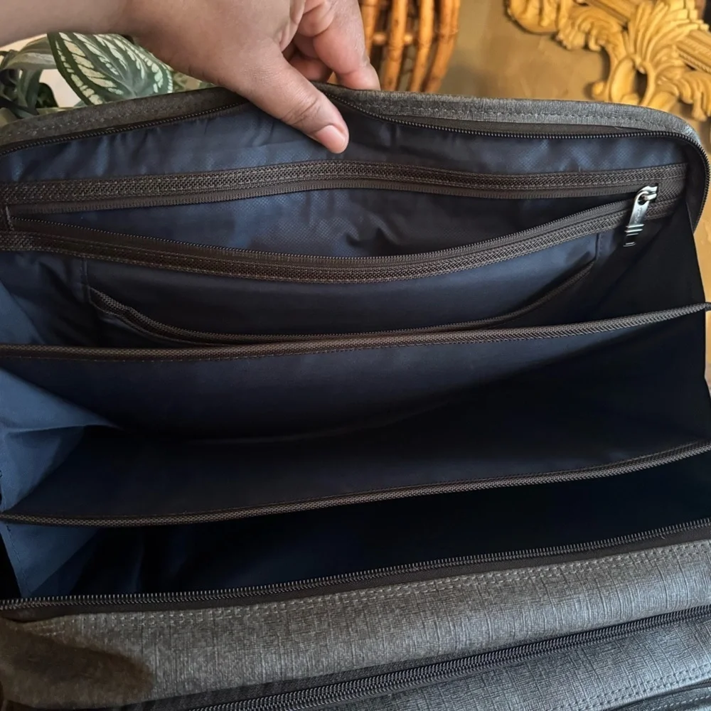 TUMI Alpha 2 Expandable Organizer Computer Brief Laptop Bag – Earl Grey